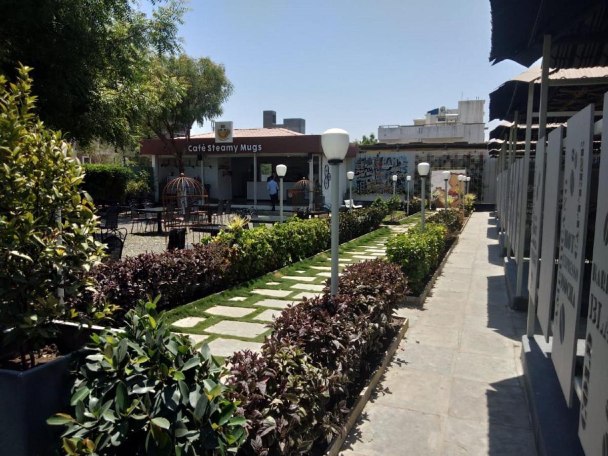 Hotel Krishna Exotica Ahmednagar Luaran gambar